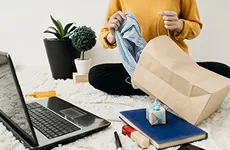 E-commerce & Retail